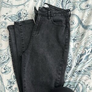 Carly Jean Madison straight crop black jeans - size 5.